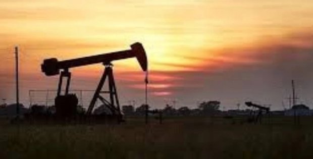 ABD-İran hamlesiyle petrol düştü