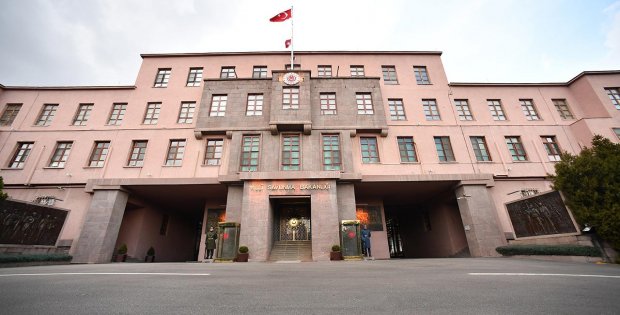 MSB’den Yunanistan’a adalar uyarısı: Yükümlülüklerinize riayet edin
