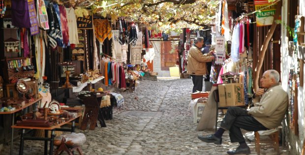 Palandöken: Esnaf haksız rekabetle karşı karşıya bırakılmamalı