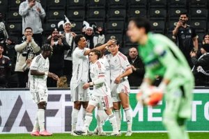 Kanarya, Aslan'a kükredi: Süperkupa Fenerbahçe'nin