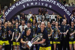Kanarya, Aslan'a kükredi: Süperkupa Fenerbahçe'nin