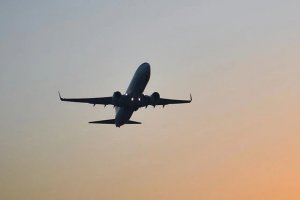 Kaçırılma sinyali veren uçak için F-16'lar havalandı