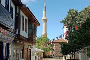 Kaleiçi’nin Simgesel Yapılarından Kesik Minare Camii
