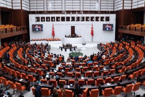 Üniversitede sınıflar neden boş?