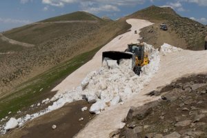 Orman yangınlarıyla dev mücadele! Ekipler seferber oldu