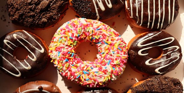 Tatlı sevenler dikkat: Yüksek şeker tüketimi ve Alzheimer arasında bağlantı var